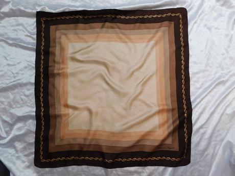 Etienne aigner luxusna hodvabna šatka, l