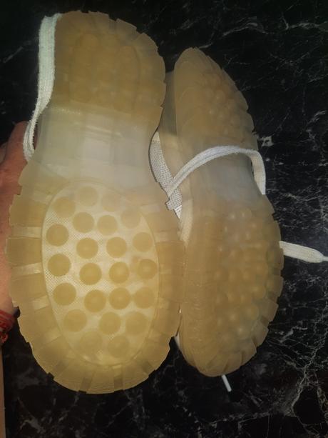 Topanky, reserved,33