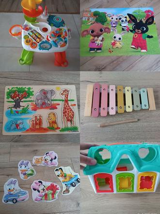 Hračky / vkladacky / puzzle,