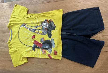 Suprava oblečenia velkost 134, 122–134