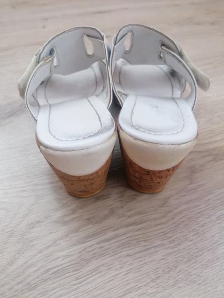 Kožené sandále, 38