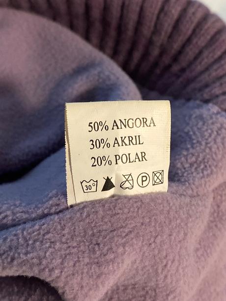 Fialová zateplená čiapka, 