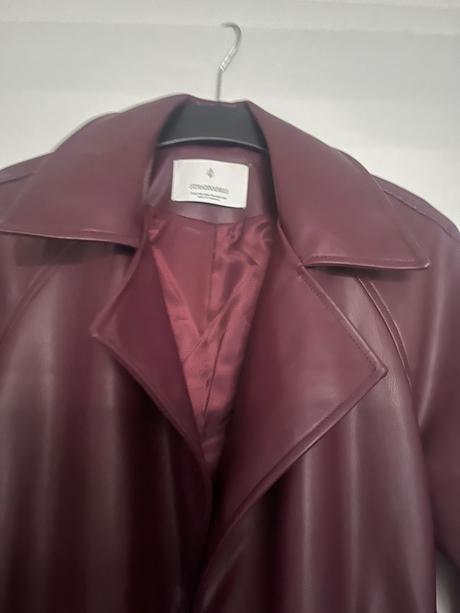 Kozenkovy trenckot xs sedi aj na s farba visnova, stradivarius,s / xs