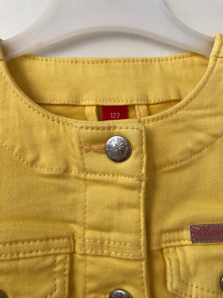 Riflovinova krasna zlta bunda malo nosena, c&a,122