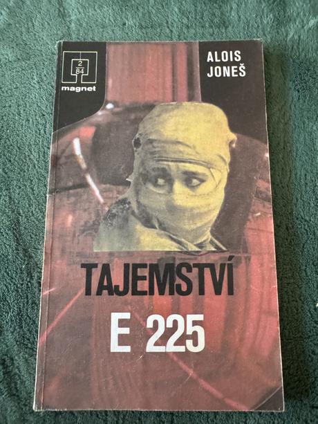 Joneš alois. tajemství e 225 /cz/,