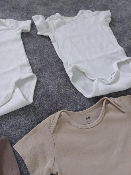 5x kratke body, h&m, 68, h&m,68