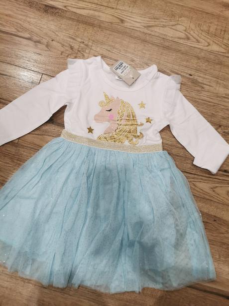 Nové šaty s jednorozcom, 98