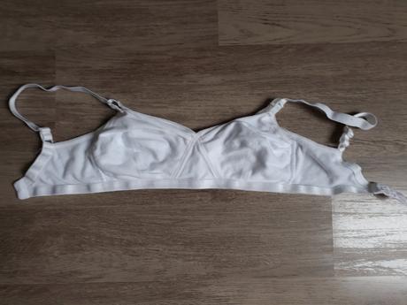 Podprsenka na kojenie iba vyskúšaná, 75,c