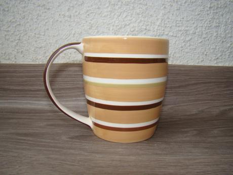 Prúžkovaný hrnček, 