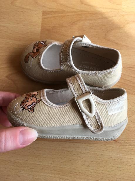 Sandalky - renbut, ren but,19