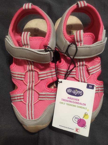 Trekingové sandále, 33