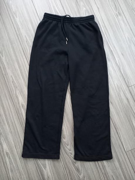 Hrubšie tepláky, h&m,m