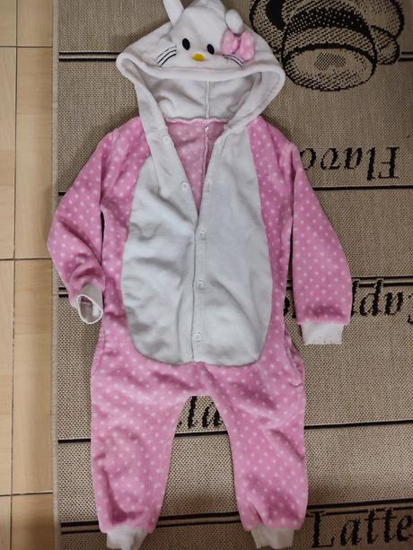 Overal huňaty macicka, 104