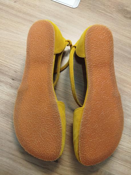 Shapen barefoot sandálky poppy sun yellow, 38