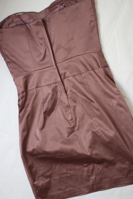 Ružové minišaty, 38