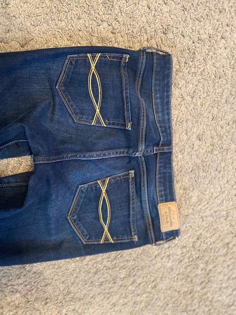 Dámske rifle, abercrombie&fitch,26