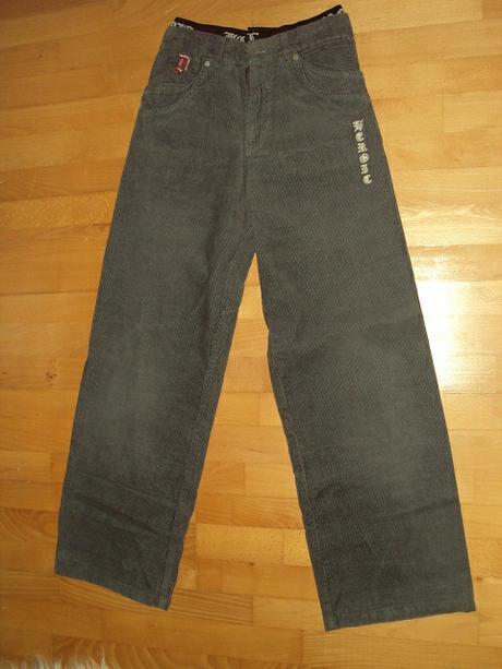 Manchestrové nohavice, 158