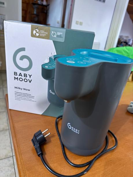 Baby moov - ohrievač a dávkovač vody, babymoov