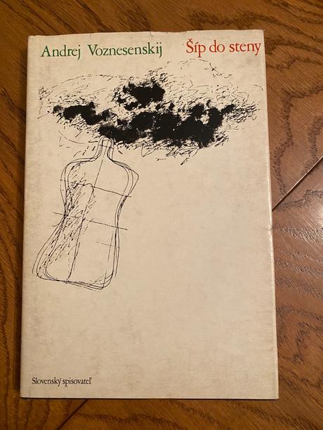 Voznesenskij. šíp do steny, 