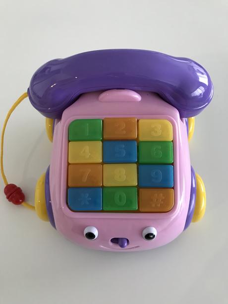 Tahaci telefon na kolieskach,