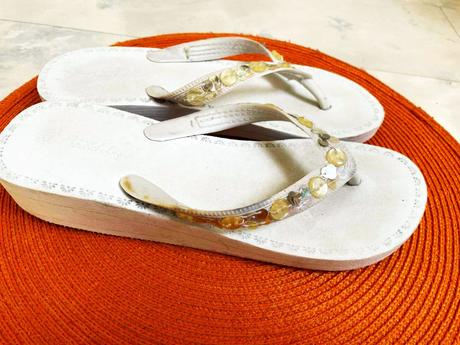 Penové šlapky s flitrami na klin.podpätku, 38