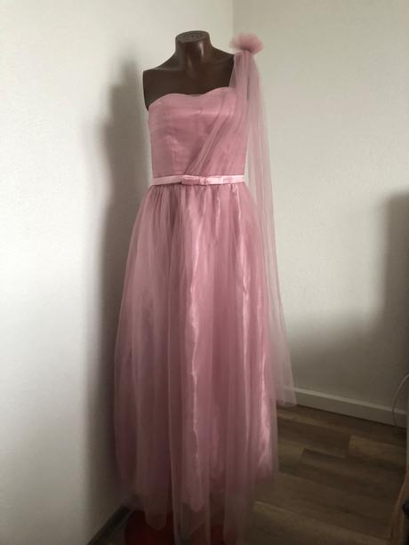 Dlhe spolocnenske saty, s