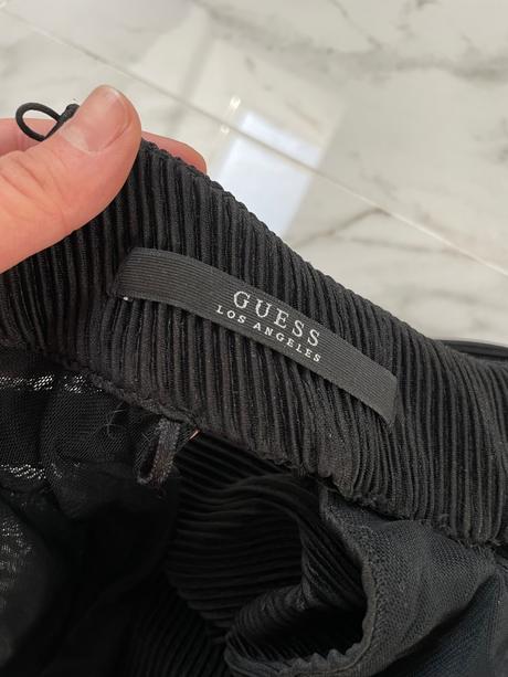 Maxi overal guess- plisovaný, guess,s