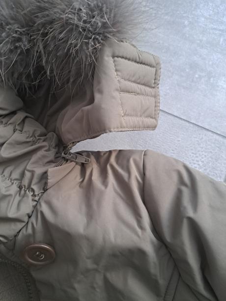 Dievčenská bunda, 104