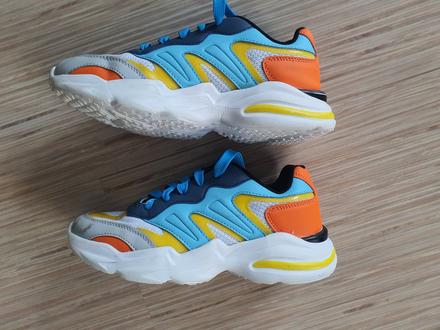 Tenisky ch13, reserved,37