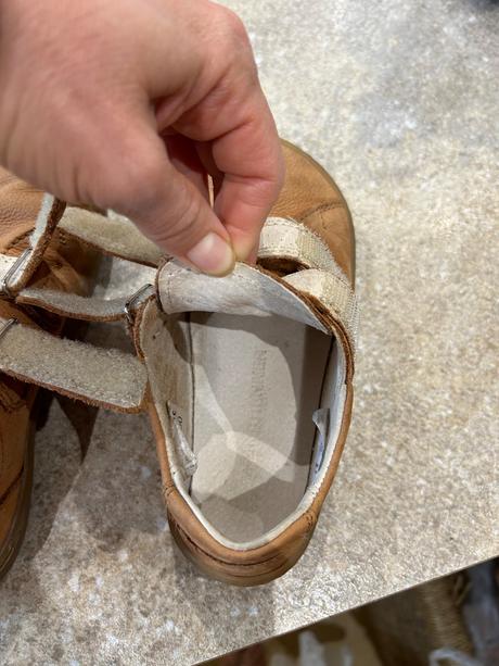 Kožené topánky, baťa,29