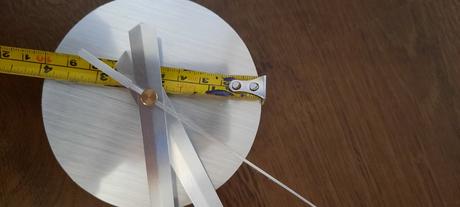 Samolepiace hodinky, 