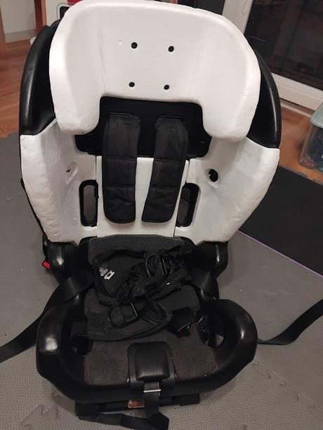 Autosedačka axkid minikid, axkid