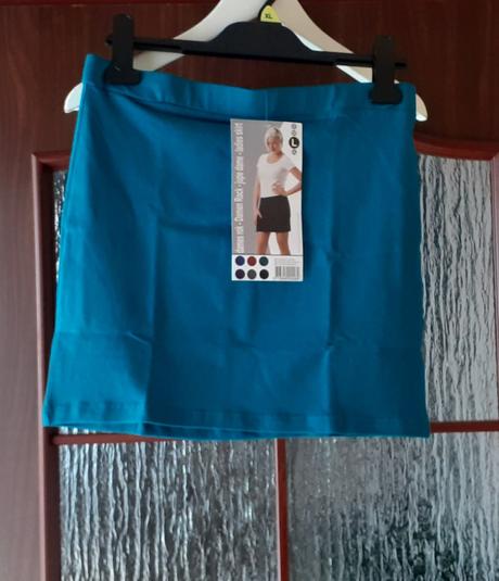 Sukňa, elastická, krátka, viac veľkostí a farieb, l / m / s