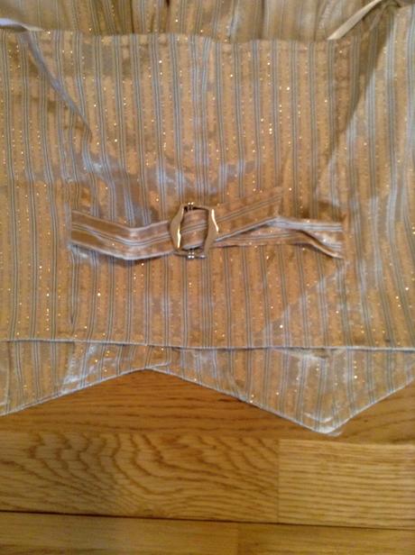 Zlatá spoločenská vesta, s