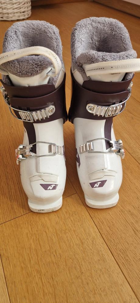 Lyziarky nordica, nordica,19