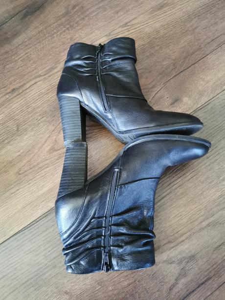 Zateplene kožené čižmy, 39