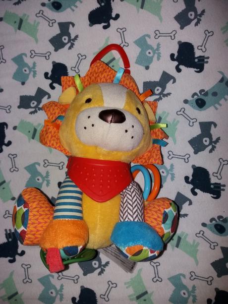 Hryzadlo levik a medvedik skip hop,