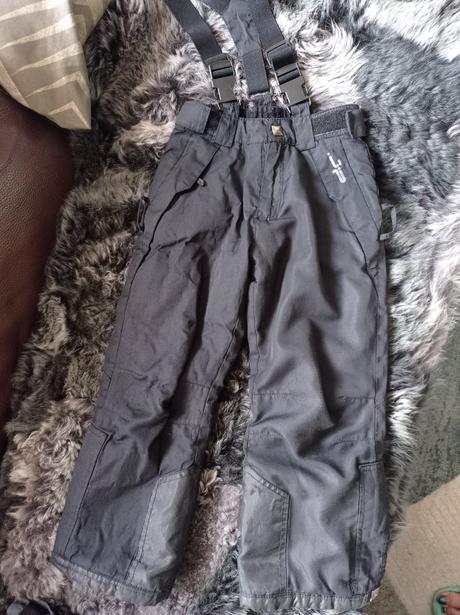 Oteplovacky, just play,104