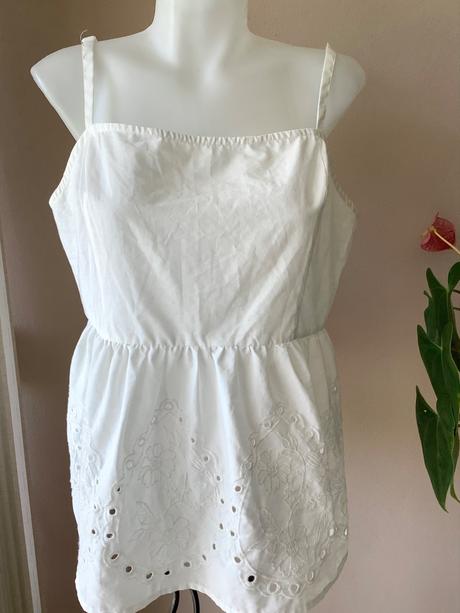 Ažurkovy  top/q9, primark,44