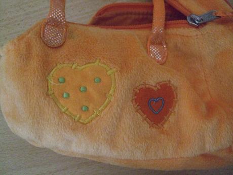 Plyšový psík v taške - cca 19 cm,