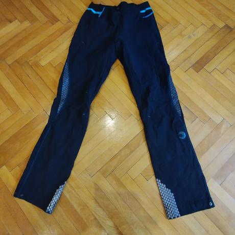 Nohavice na šport, s