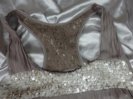 Skvelé letné šaty, 42