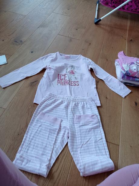 Pyžamko, lupilu,110