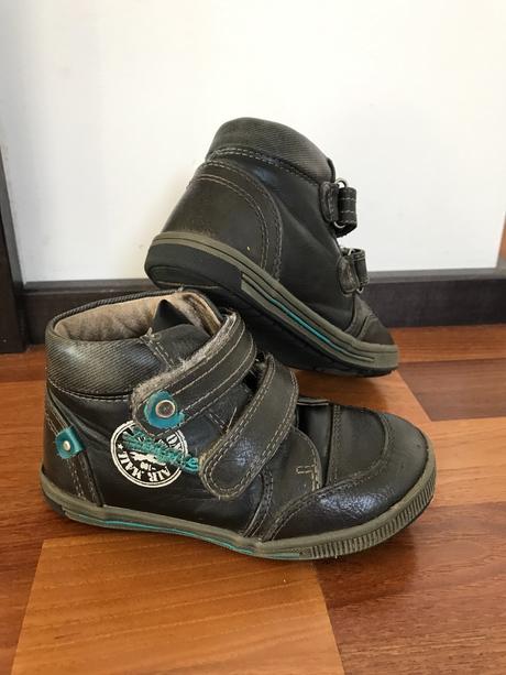 Chlapčenské poltopánky, baťa,26