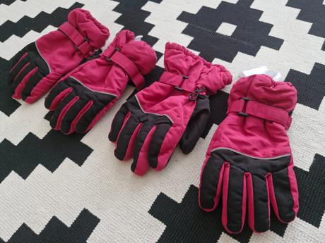 Skvele teple rukavice-prstacky v.6-8r. a 8-10r., 128