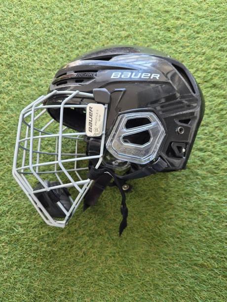 Hokejová prilba bauer re-akt 85 s mriežkou, bauer,m