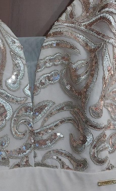 Dámske spoločenské šaty, l