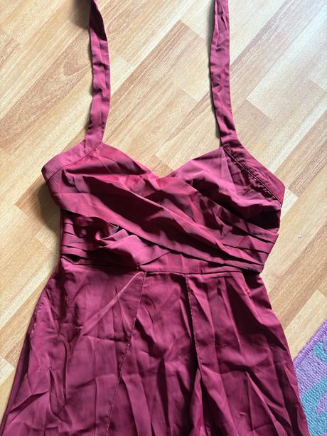 Bordove šaty s rozparkami, l