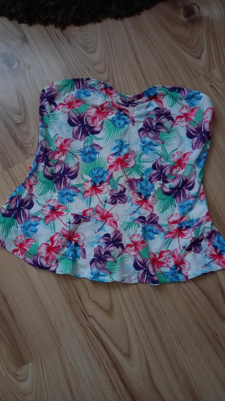 Kvetovany top, fishbone,s