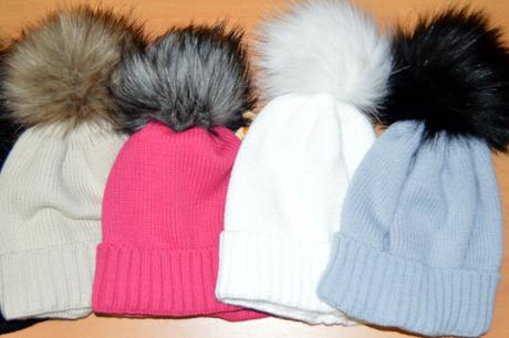 Čiapočka s brmbolcom, 50 - 158